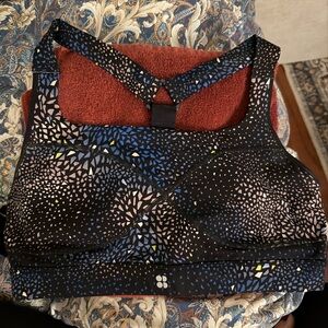 NWOT XL Sweaty BettyWomen's Black and Blue Patterned Sports Bra